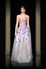 Check spelling or type a new query. Alta Moda Armani Rende Omaggio A Milano Con I Tailleur Blu E Gli Abiti Ricamati Come Dipinti