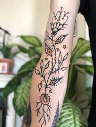 Terra tattoos metallic gold henna temporary tattoos 75+ mandala tattoos flowers, mandalas, elephants waterproof nontoxic long lasting for beach, festivals, & parties. Lil Funky Flower I Got From Abbey At Gratitude Tattoo In Nashville Tn Tattoos