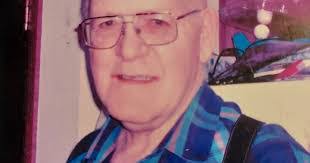 Andrew Dunkle's Instagram, Twitter & Facebook