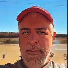 Kay Lile's Instagram, Twitter & Facebook