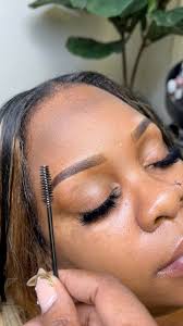 Brows would be a great Christmas gift! 🎅🏾 Certificates are available