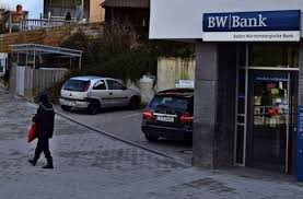 Stuttgart Kaltental Im Flecken Wird Gemunkelt Bw Bank Filiale Schliesst Stuttgart Sud Stuttgarter Zeitung