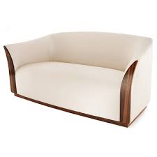 Alla våra möbler är handgjorda i vår egen fabrik och skickas till dig utan fördyrande mellanhänder. Bespoke Sofas Bespoke Furniture The Sofa Chair Company