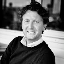 wie o wie! gave vaste rol (Digital Marketing & E-commerce Manager) bij een  groeiend bedrijf: HOUSE OF GRAVITY https://lnkd.in/ee4Sgs4e