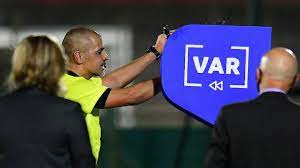 Cuando crees que lo has visto todo llega suárez y te desmonta: El Escandaloso Penal Para Chile Que El Var No Sanciono As Chile