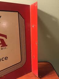 Because of world war ii restrictions, it would not be until the late 1940s and into the 1950s that many of these new materials found their way into home design. Vintage 1940 S 1950 S Formica Antique Metal Flanged Advertising Painted Sign 1782459954