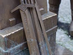 The line numbers to the left of each entry, correspond to the illustrations of the various makers' markings found at the second link below. Solingen Germany The Centuries Old City Of Blades