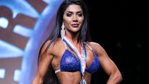 Denizbank özel bankacılık, müşterisinin profilini belirleyerek, onun ihtiyaç ve yatırım tercihlerine göre kişiye özel alternatif ürünler sunar. I Placed Second 17 Times In My Career Bikini Athlete Deniz Saypinar