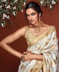 Miranda Kerr Selena Gomez And Deepika Padukone X Deepika Padukone Saree Deepika Padukone Style Saree Trends