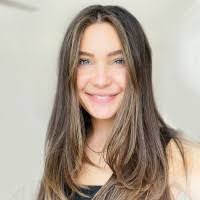 Natalia Thompson's Instagram, Twitter & Facebook