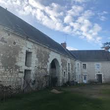 Idealement Situe Dans Le Centre De Ingrandes En 2020 Immobilier Maisons Anciennes Maison Ancienne