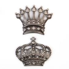 His Her Crown Silver Jeweled Wall Plaque Set Of 2 Kirklands Crown Wall Decor Silver Home Accessories Silver Jewels