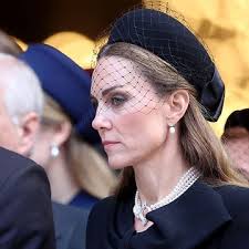 Princesses Eugenie and Beatrice Wear All Black to Mourn Queen Elizabeth