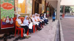 Bagi manusia, melalui kitab, agama dijadikan pedoman di dalam kehidupannya. Musalla An Nur Sk Binjai Program Hafazan Anjuran Pejabat Agama Islam Terengganu
