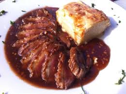 Majutuse valik restaurant le passage lähedal on väga suur. Restaurant La Paillote Dans Saint Cyprien