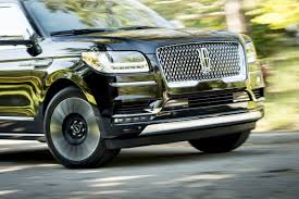 Lincoln Debuts The Navigator L 2018 Lincoln Navigator Lincoln Navigator New Lincoln