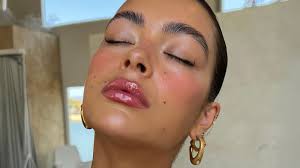 Hailey Bieber's Berry Blush Is the Spring Makeup Trend You Need to Try