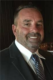 Helen Lail's Instagram, Twitter & Facebook