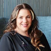 Lisa Storie's Instagram, Twitter & Facebook