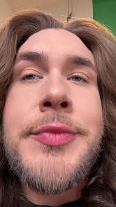 Crystal Vinson's Instagram, Twitter & Facebook