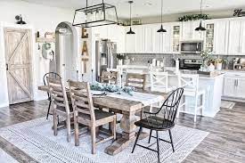 6 Farmhouse Kitchen Lighting Ideas To Brighten Up Your Home Farmhouse Kitchen Lighting Dining Table Lighting Home