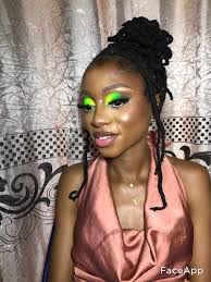 Can you edit photos with green eye shadow?