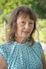 Sally Sommer's Instagram, Twitter & Facebook