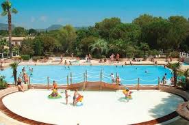 Korting In Het Laagseizoen Met Campingcard Acsi Camping Lei Suves Frankrijk Provence Alpes Cote D Azur Var Roquebrune S Frankrijk Camping Vakantie