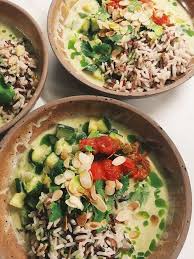 Courgettes Au Curry Vert Amandes Grillees Riz Sauvage The Flying Flour En 2020 Courgette Curry Curry Vert Riz Sauvage