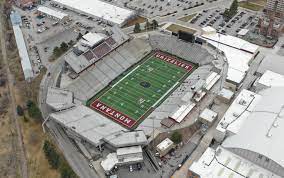 How many fans attend montana university football game? Washington Grizzly Stadium Wikipedia