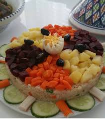 Decoration D Une Salade Simple Food Delicious Fruit Morrocan Food