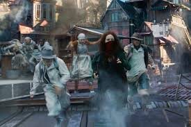 Mortal engines has been a marketing challenge for universal, its distributor. Mortal Engines Weta Creates Hell On Wheels Postperspective