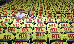 The atlanta hawks opened the doors to state farm arena for the first time to fans this nba season tuesday night. Atlanta Hawks Give Fans Dazzling Volt Green Shirts That Look So Wild On Tv For The Win