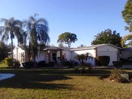 Front View 1993 Homes Of Merit Mobile Manufactured Home In North Fort Myers Fl Via Mhvillage Co Homes Of Merit Manufactured Homes For Sale Manufactured Home