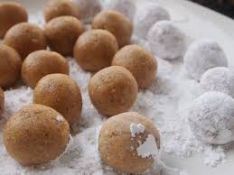 Bolitas De Nuez Sweet As A Nut Recipe Food Peruvian Recipes Peruvian Desserts