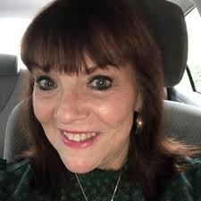 Too bad he decided to throw her under the bus years later and repeated the  smear campaign started by Chuckie and his mattress Cowmilla calling her  "paranoid." Shame