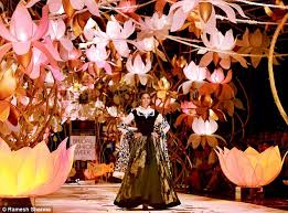 Rohit Bal Creates A Fantasy Land On The Runway At India Bridal Fashion Week Daily Mail Online Buy rohit bal bridal lehenga online. daily mail