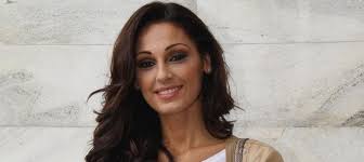 Jun 16, 2021 · nella seconda parte, invece, ci saranno le chiacchierate con la cantante anna tatangelo e il campione del mondo paralimpico fabrizio vallone. Anna Tatangelo Tenero Messaggio Dal Figlio Mi Sono Sciolta Ticinonline