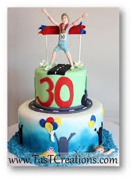 Need some birthday cake inspiration? 21 Runner Cakes Ideas Running Cake Cake Themed Cakes