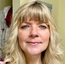 Tara Selby's Instagram, Twitter & Facebook