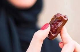 هل يجوز الصوم والصلاة مع نزول الدم البني بعد فترة الحيض مصر