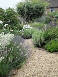 Folk S Latest Pin Https Goo Gl Hqxpdj English Cottage Garden Path The Pathway And The Edging Are Per Mediterranean Garden Design Garden Paths Cottage Garden