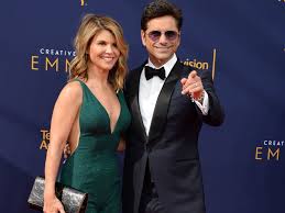 Lori Loughlin Viree De La Fete A La Maison John Stam La Fete A La Maison John Stamos Fete