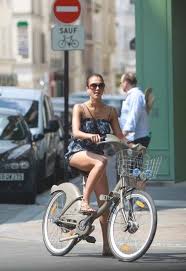 Pin En Bicicletas Y Chicas