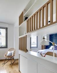 Visite Deco Un Studio Transforme En 2 Pieces Clem Around The Corner Cloison Amovible Cloison Petites Pieces