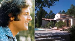 Born in 1980, just six months before joe died of a heart attack in tahiti, he grew up learning about the impact his father had on french culture and, keen to investigate further, he teamed. Blue Country Disc Un Petit Sejour Au Jas De Dassin A Cotignac