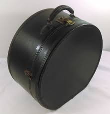 Vintage Round Suitcase Train Hat Box Trav Ette Leather Trim 18 Shabby Case Decor Train Hat Leather Hats