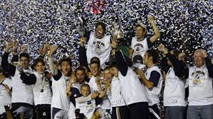 Los 90 minutos terminaron con un triunfo del equipo universitario, entonces comandados por una de las grandes leyendas de su playera: Savant Skupite Malena Pumas Vs Real Madrid 2004 Eagles Garden Com