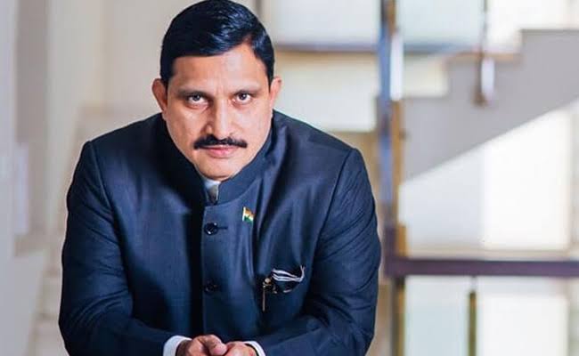 images?q=tbn:ANd9GcS3hxbBMZWImiqBkNTBL9P