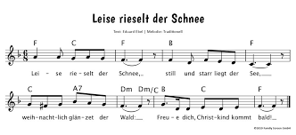 Liederbuch mit traditionellen deutschen weihnachtsliedern. Leise Rieselt Der Schnee Text Noten Video Zum Mitsingen